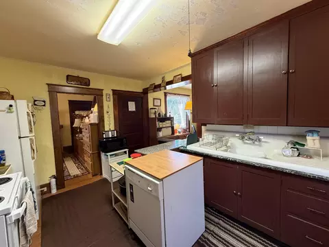 Kitchen - 29 Ellis St, Springfield, VT 05156 photo 2 of 2