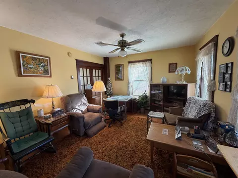Living - 29 Ellis St, Springfield, VT 05156 photo 1 of 2