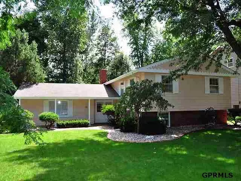 11805 Cedar St, Omaha, NE 68144 photo 1