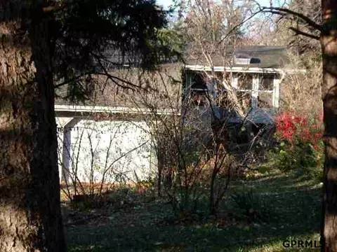 2406 Chandler Rd E, Bellevue, NE 68005 photo 1
