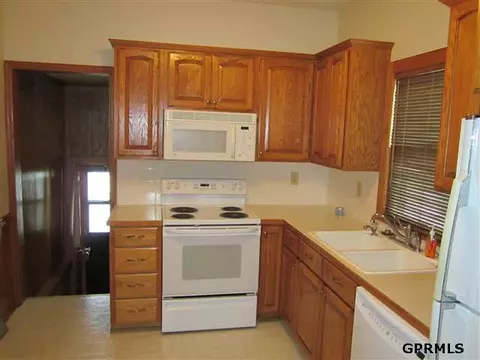 110 E Oak, Cedar Bluffs, NE 68015 photo 4