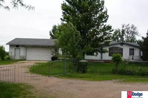 234 Queen Ave, Ames, NE 68621 photo 2