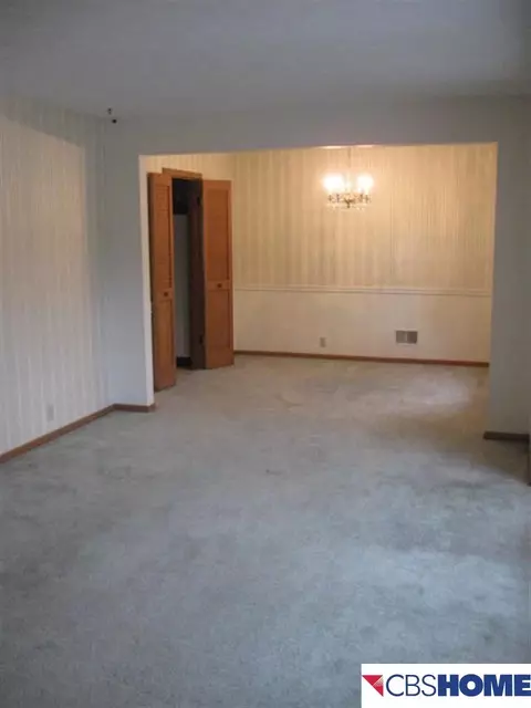 11829 Cedar, Omaha, NE 68144 photo 5
