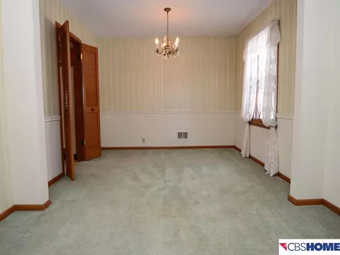 11829 Cedar, Omaha, NE 68144 photo 3