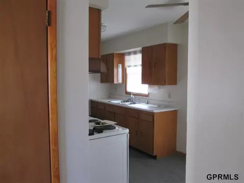 265 Locust St, Springfield, NE 68059 photo 13