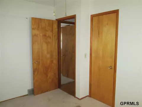 265 Locust St, Springfield, NE 68059 photo 11
