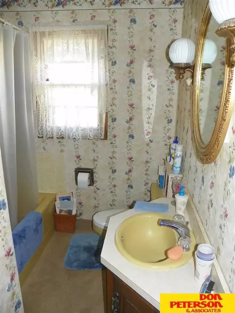 565 S 7th, Lyons, NE 68038 photo 15