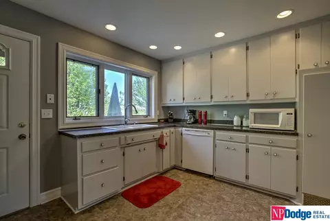 201 S Front St, Waterloo, NE 68069 photo 3