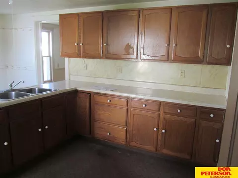 240 State, Lyons, NE 68038 photo 7