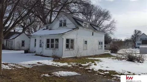 425 State St, Lyons, NE 68038 photo 2