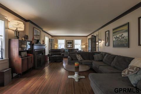 403 Pacific St, Walnut, IA 51577 photo 3