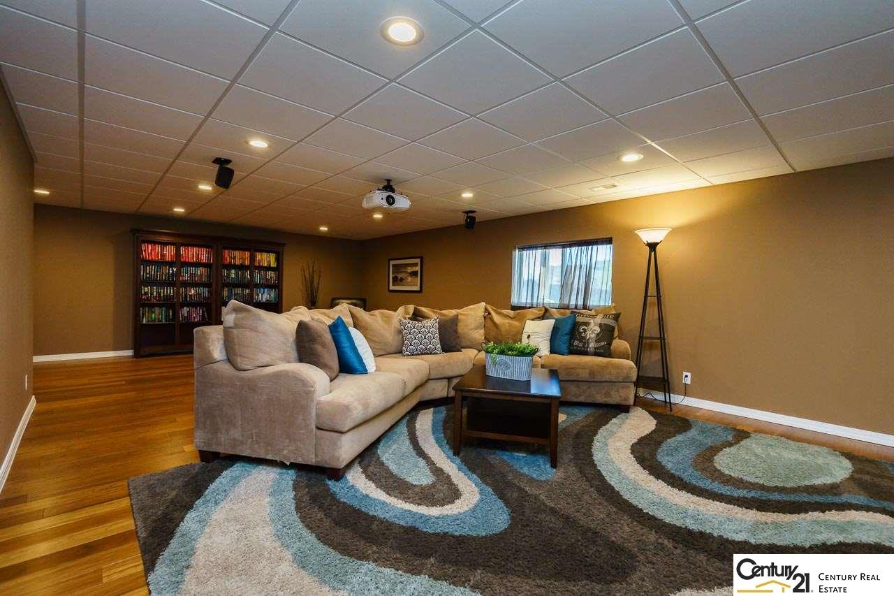14890 Eagle St, Bennington, NE 68007 photo 27