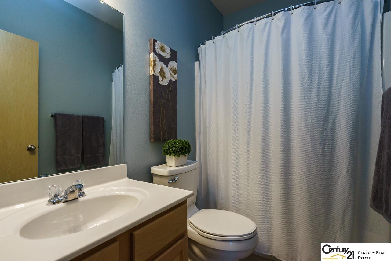 14890 Eagle St, Bennington, NE 68007 photo 26