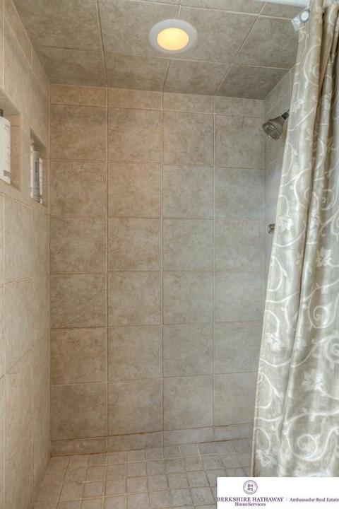 11835 Cedar St, Omaha, NE 68144 photo 21