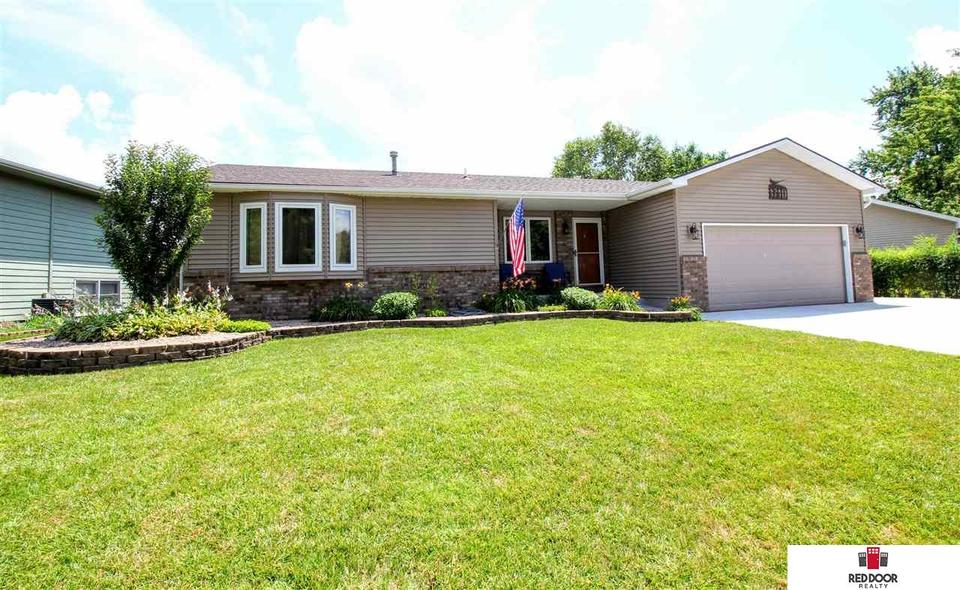 1710 SW 24th St, Lincoln, NE 68522 25 Photos MLS 21920234 Movoto