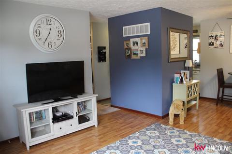 218 S Empire Ave, Exeter, NE 68351 photo 3