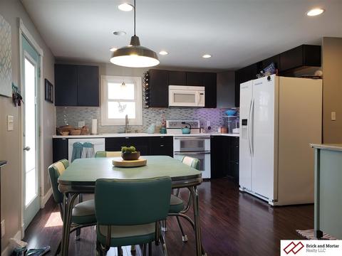 221 Abbott St, Beatrice, NE 68310 photo 4