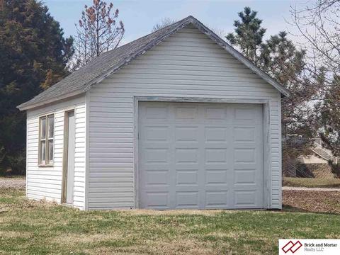 221 Abbott St, Beatrice, NE 68310 photo 25