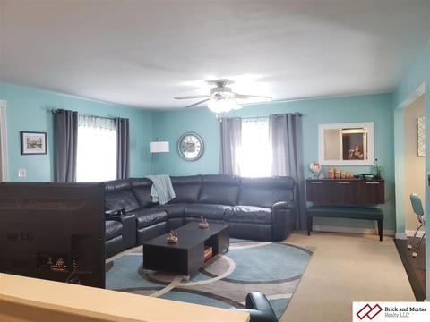 221 Abbott St, Beatrice, NE 68310 photo 11
