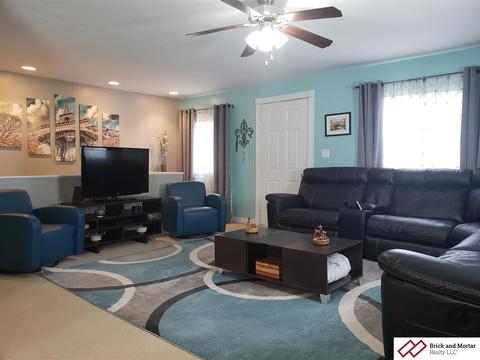 221 Abbott St, Beatrice, NE 68310 photo 12