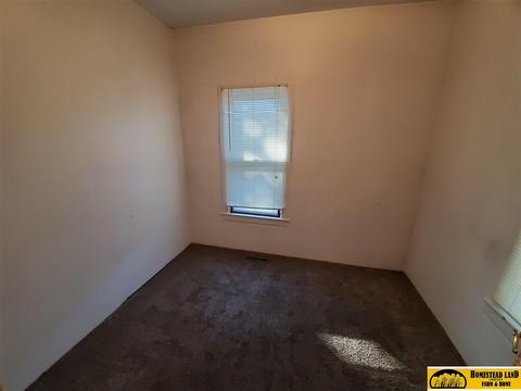 1519 Ella St, Beatrice, NE 68310 photo 4