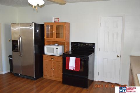 709 Bell St, Beatrice, NE 68310 photo 26