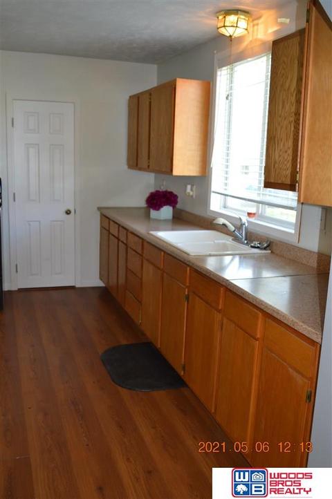 709 Bell St, Beatrice, NE 68310 photo 25