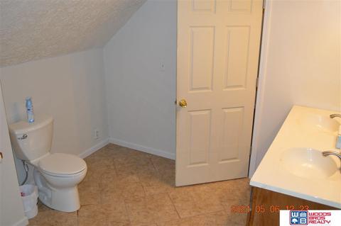 709 Bell St, Beatrice, NE 68310 photo 47