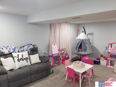 121 Cedar St, Beatrice, NE 68310 photo 5