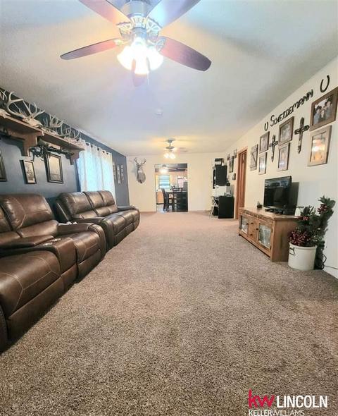 209 S Maltby Ave, Sutton, NE 68979 photo 3