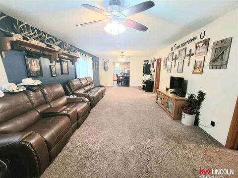 209 S Maltby Ave, Sutton, NE 68979 photo 2