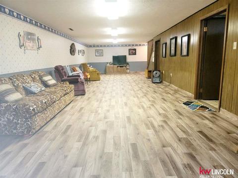 710 S Saunders Ave, Sutton, NE 68979 photo 18