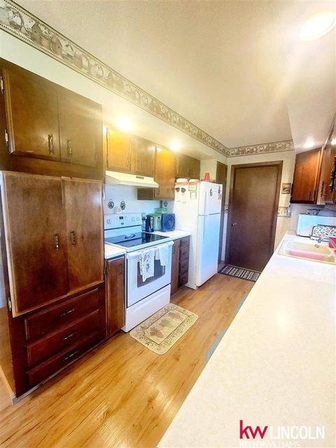 710 S Saunders Ave, Sutton, NE 68979 photo 6