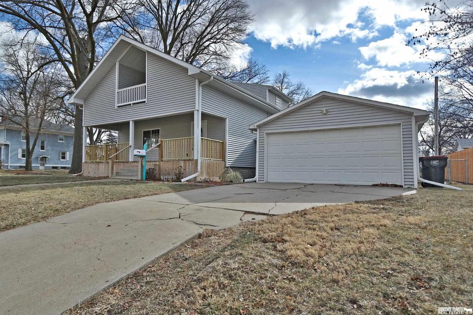 1123 Washington St, Beatrice, NE 68310 38 Photos MLS 22201802 Movoto