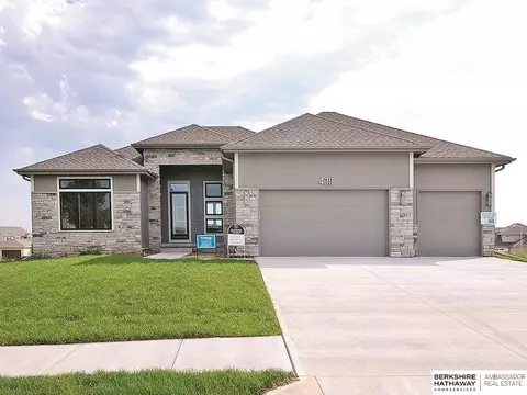 4525 S 220th St, Elkhorn, NE 68022