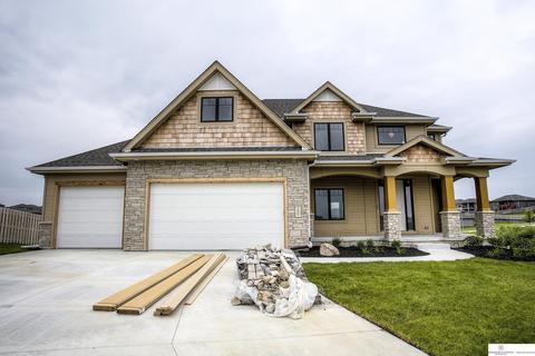 2727 N 182nd Ave, Elkhorn, NE 68022