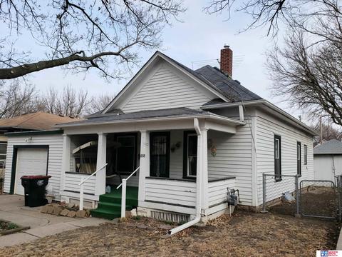 1018 Ella St, Beatrice, NE 68310 photo 1