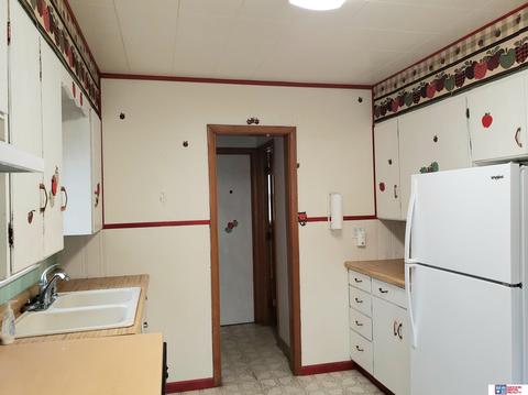 1018 Ella St, Beatrice, NE 68310 photo 7