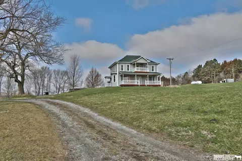 842 S 48th Rd, Dunbar, NE 68346