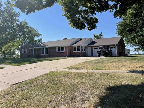 209 Madden Ave, De Witt, NE 68341 photo 3