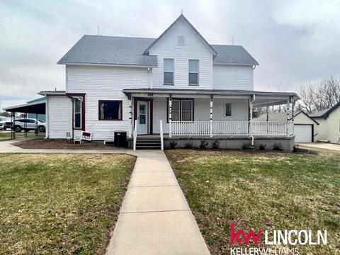 409 Cedar St, Elgin, NE 68636