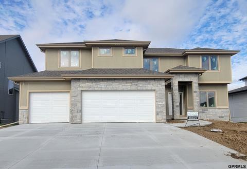 18764 Spaulding St, Elkhorn, NE 68022