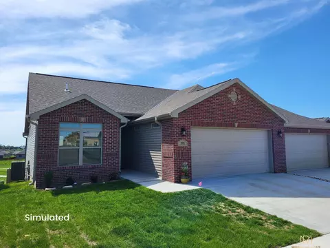 7600 Aero Dr, Lincoln, NE 68516
