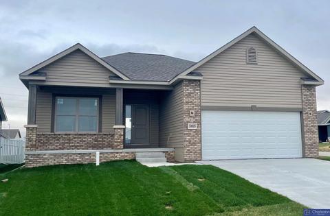 13015 S 50th St, Papillion, NE 68133