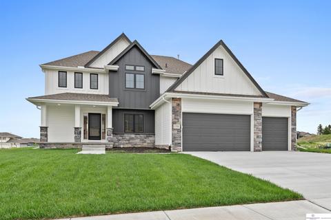 11504 Slayton St, Papillion, NE 68046