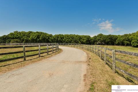 14222 Calhoun Rd, Omaha, NE 68152