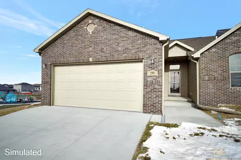 2750 Regent Pl, Lincoln, NE 68507