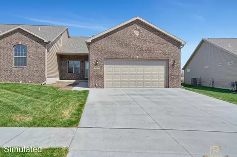 2760 Regent Pl, Lincoln, NE 68507