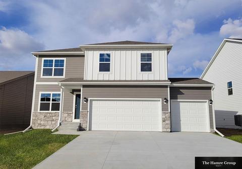 4509 Leawood Dr, Bellevue, NE 68133