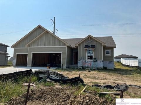 10408 S 112th St, Papillion, NE 68046